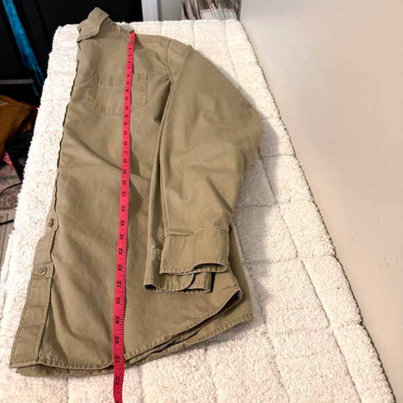 Eddie Bauer Men's Button Down Beige Long Sleeve Shirt Size Large Casual Staple - Picture 8 of 11